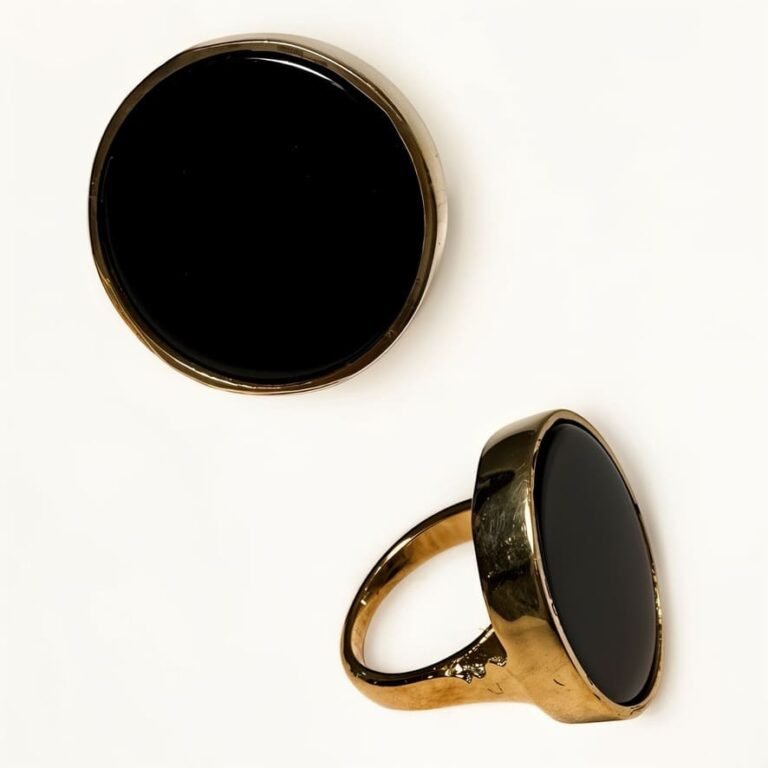 Anillo de Ónix Negro /Presencia, Protección y Elegancia Intuitiva